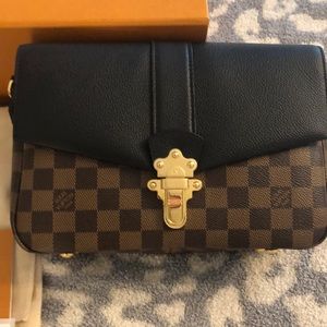 Louis Vuitton Clapton PM noir crossbody